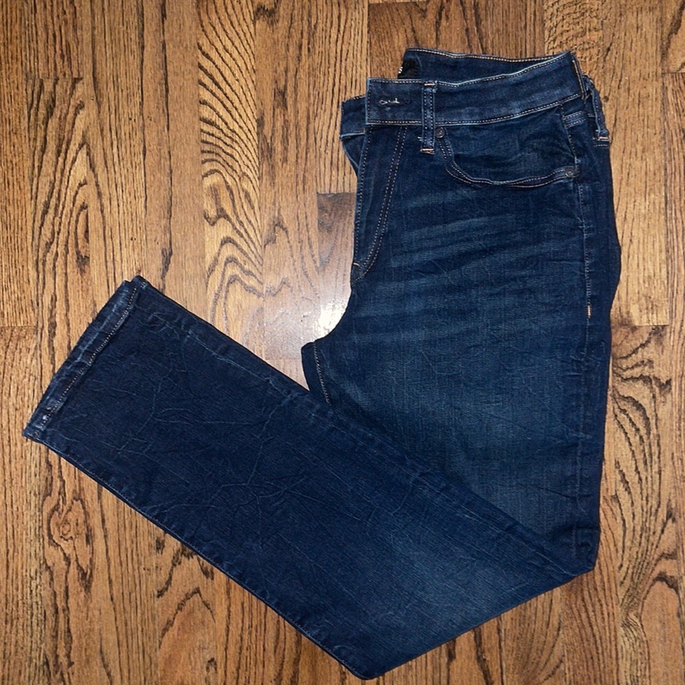 Express Men’s Classic Straight Hyper Stretch Dark Denim Jeans